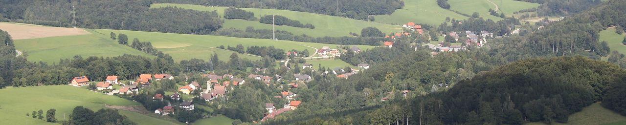 Blick auf den Ort Kaumberg