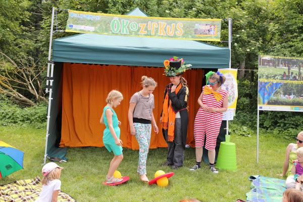 Wenn Clowns die heimische Natur erklären, bleibt kein Auge trocken