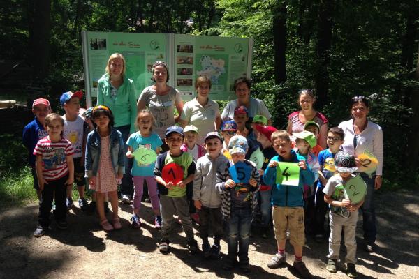 Kindergruppe im Naturpark Purkersdorf