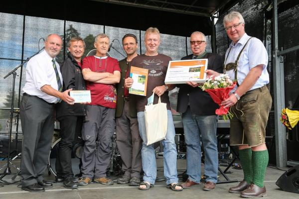 Wiesenmeister 2017: Engelbert Grasel im Bild mit LAbg. Bgm. Josef Balber (Altenmarkt), Dr. Herbert Greisberger (BPWW), Dr. Josef Greimler (Uni Wien), DI Alexander Mrkvicka (MA49), Bgm. DI Ludwig Köck (Alland), LAbg. Bgm. Christoph Kainz (Pfaffstätten)