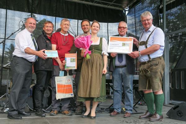 Wiesenmeister 2017: Regina Pechhacker im Bild mit LAbg. Bgm. Josef Balber (Altenmarkt), Dr. Herbert Greisberger (BPWW), Dr. Josef Greimler (Uni Wien), DI Alexander Mrkvicka (MA49), Bgm. DI Ludwig Köck (Alland), LAbg. Bgm. Christoph Kainz (Pfaffstätten)