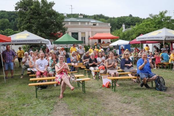 Gute Stimmung herrschte am Festplatz in Pressbaum.