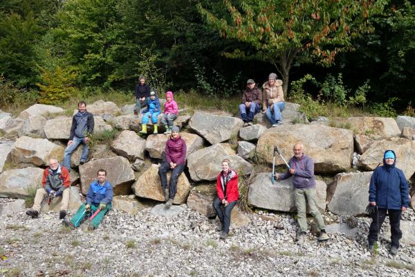 Ein großes Dankeschön an die freiwilligen HelferInnen beim Landschaftspflegeeinsatz am Taglesberg.