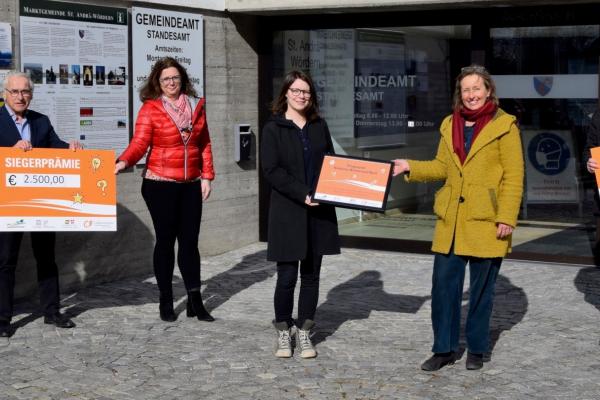 LAbg. Christoph Kaufmann, Bürgermeister Maximilian Tietz, Biosphärenpark Botschafterin Astrid Pillmayer, Miriam Hülmbauer (KLAR), Ilse Wrbka-Fuchsig (Naturschutzbund NÖ, Ortsgruppe Klosterneuburg), Biosphärenpark Direktor Andreas Weiß