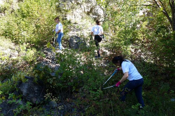 freiwillige HelferInnen im Steinbruch Eichkogel