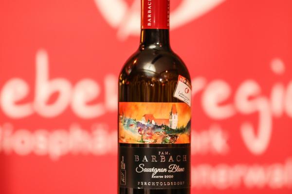 Kategorie Sieger Weißwein kräftig: Weinbau Barbach, Perchtoldsdorf, Sauvignon Blanc Reserve, 2020, Preis: 12,00 Euro