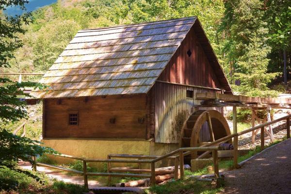 Die Leopoldmühle im Naturpark Sparbach