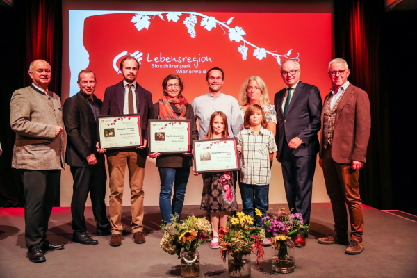 Die Siegerweine kommen heuer aus den Betrieben Weinbau Barbach, Weingut Stadlmann, Weingut Hannes Hofer und Weingut Schneider.