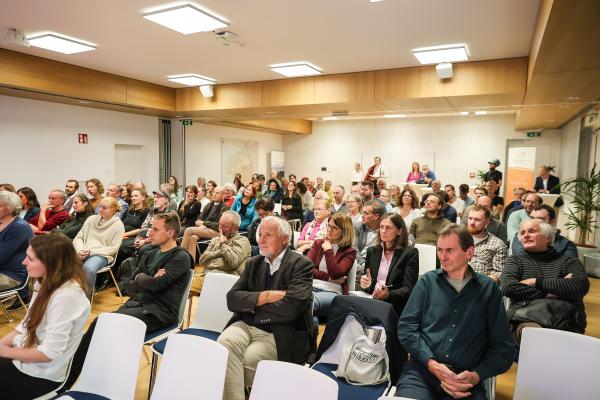 Veranstaltung: Aussichten und Einblicke - Naturraum Gewässer unter der Lupe