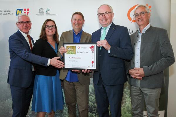 Biosphärenpark-Direktor DI Andreas Weiß, Wiener Landtagsabgeordnete Mag.a Andrea Mautz, NÖ LH-Stv. Dr. Stephan Pernkopf, Obmann der Bezirksbauernkammer Mödling Hannes Schabauer