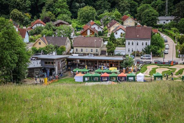 Panoramabild Hohe Wand Wiese - Trailcenter