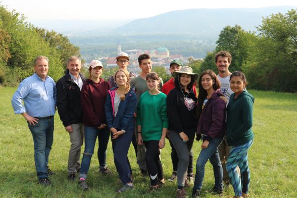 Die fünf größten Schutzgebiete in Niederösterreich kooperieren im Rahmen eines neuen Projektes bei der Organisation von Freiwilligencamps.