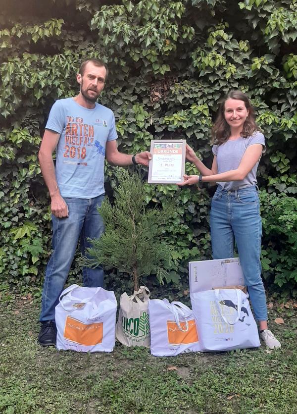 Das Team "Zauberwald" aus dem 15. Wiener Gemeindebezirk Rudolfsheim-Fünfhaus erreichte beim Biosphärenpark-Cup 2022 mit 805 von 1.000 möglichen Punkten den 1. Platz. DI Harald Brenner gratuliert im Namen des gesamten Teams des Biosphärenpark Wienerwald Management.