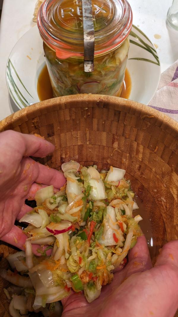 Kimchi, Speise in einer Schüssel