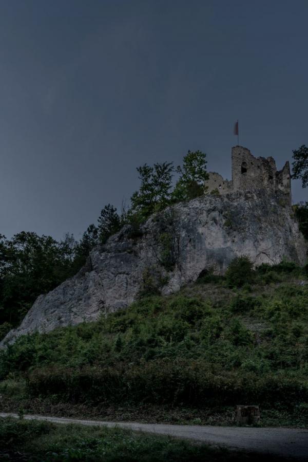 Burgruine auf Felsen