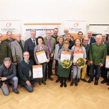 Biosphärenpark BotschafterInnen im Bild mit LR Dr. Stephan Pernkopf, LAbg. Bgm. Christoph Kainz, Forstdirektor DI Andreas Januskovecz und Dr. Herbert Greisberger