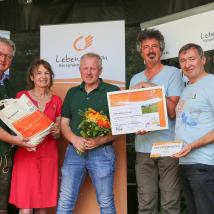 Johann Roiser - Wiesenmeister 2018 (Mähwiese, Königstetten) - im Bild mit (v.l.n.r) LAbg. Bgm. Christoph Kainz (Pfaffstätten), Leiterin MA 22 Dr. Karin Büchl-Krammerstätter, Dr. Thomas Wbrka und Biosphärenpark-Direktor Dr. Herbert Greisberger.       