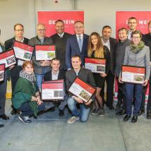 LH-Stellvertreter Dr. Stephan Pernkopf und Forstdirektor der Stadt Wien DI Andreas Januskovecz (Bild Mitte), Vize-Bgm. von Klosterneuburg Mag. Roland Honeder (3.v.r.) und Biosphärenpark Direktor Dr. Herbert Greisberger (4.v.r.) gratulieren den KategoriesiegerInnen 2018. 