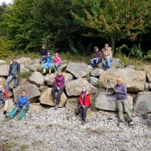 Gruppe beim Landschaftspflegeeinsatz