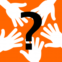 oranger Hintergrund mit Händen und Fragezeichen